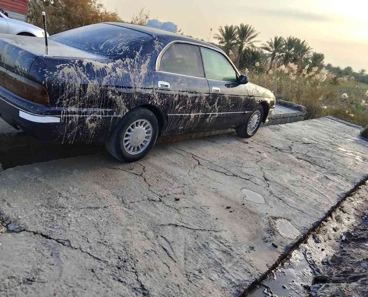 سلام عليكم للبيع فقط بطه متصل مكفوله كص ونقل جثه مكينه وكير 2500  حداديه توني نافضه تخم تاير جديد كهربائيات كله شغاله سياره جاهزه)  مكان بصره قضاء المدينه) سعر 42 وبيه مجال للشراي  الرقم ***********
