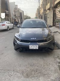 كيا فورتي موديل ٢٢ رقم بغداد باسمي رادار امامي توقف ذاتي  قياده ذاتيه ...