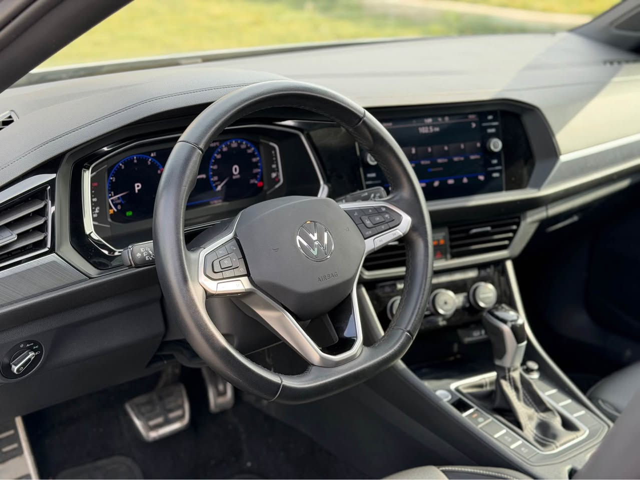 Vw    Jetta    2024    Sport   V4.  Turbo   ✅ 

‎موديل.   2024

‎اخوان  سيارة     وارد امريكي   باب  و جاملغ صبغ  بجم كبس اباك ستيرن دشبول بلادي ما طاك

  مواصفات  فول   سبورت

شاشة اليكتروني   

بانوراما
كوشين جلد    هيتر كهرباي 

بسمة

تشغيل بعود
كاميرة
حساس 

انارات دواخل

لايتات زينون ليد

مود قيادة   سبورت  يكو   نورمال

ماشي حقيقي  15000  mil

  سعر    165$    مجال بسيط   🔥🔥

‎مكان سيارة اربيل 
‎    فايبر. و وتساب.    ***********
0775 9097771 أربيل, العراق
