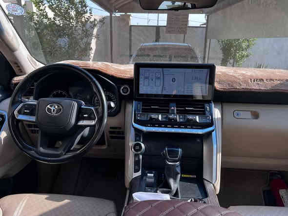 لاندكروز في اكس ساز ام الضمان موديل ٢٠٢٢مكفوله كفاله عامه من الشخط والرصع والصبغ والبارد جكه مابيها بوضع الشركه هزه وفحص جديد بسمنه تنفس طبيعي المرغوب السعر ٦٤٨ مال البيع وماكوهيج سعر بالسوك، مكان فلوجه
