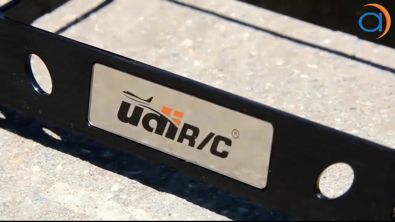 زورق احترافي خاص لسباقات السرعة من  شركه (Udirc) حجم متوسط  السرعة+ 45km   بخاصيه إعادة الاعتدال بعد الانقلاب.. للحجز الاتصال واتس اب ***********
