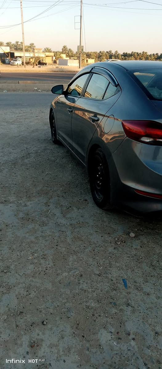 السلام عليكم انتره موديل 18 امريكي السعر 115 السياره بصمه فتحه اتصل.   ***********
