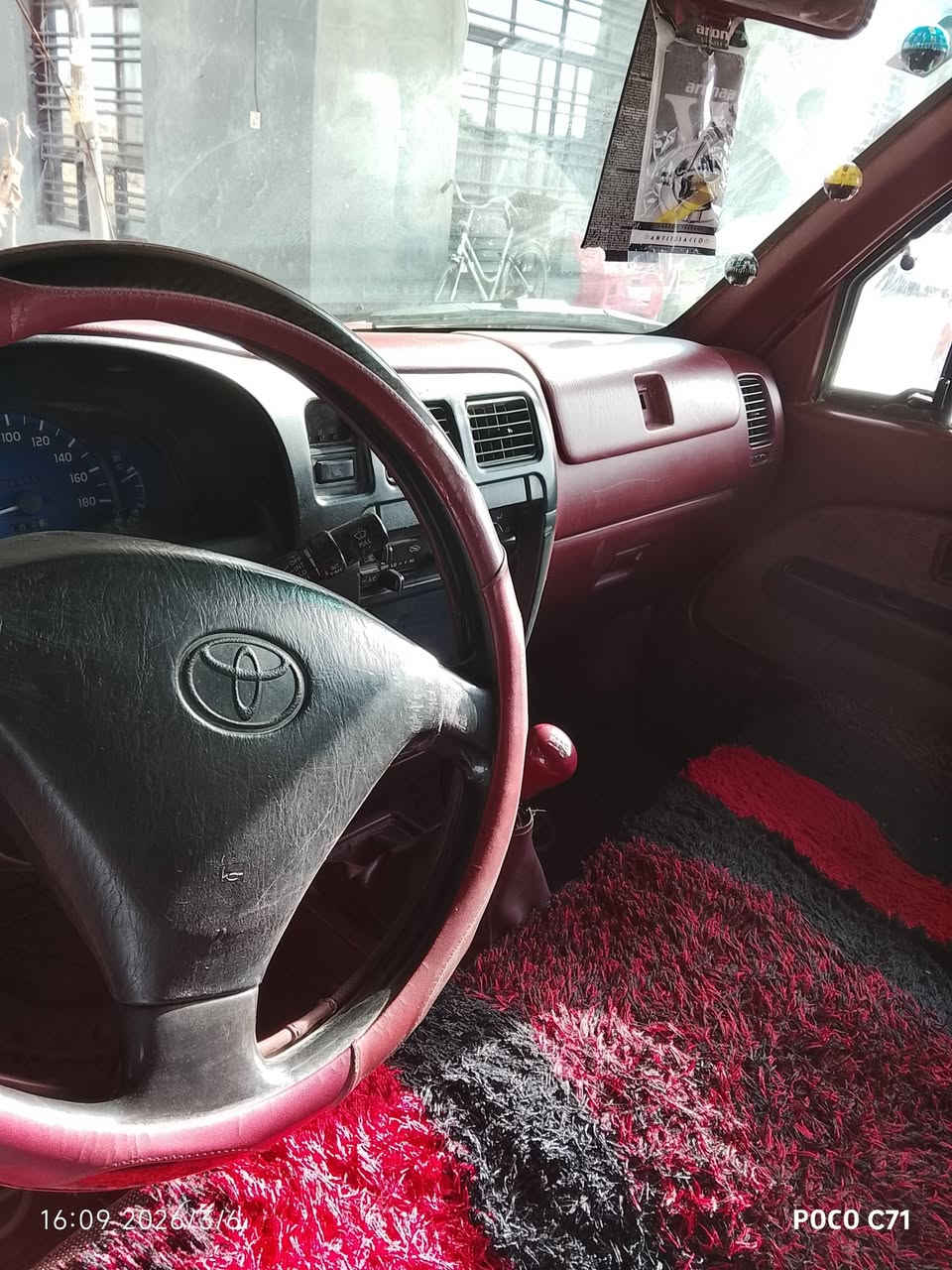 السلام عليكم تيوتا 2004 للبيع السعر 120 اليوسفية الرضوانيه بيها مجال الطيبين *********** / ***********
