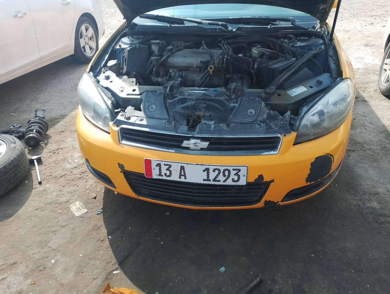 السلام عليكم عدي مباله سياره جديده ونضيفه امانت الله 
سياره مكفوله عده جنطه مال خبزه والله ترايك بصره موديل/2009/رقم ميسان خط ميسان كوت مصفر هيىاء وغرمات تخم تاير جديد مكينة 3500/كهرباء كلهى شغالة/الخياط مكان السيارة بغداد الشعب يم صباح /رقم الهاتف ***********/أبو علي السعر 55وبيها مجال لطيبن
