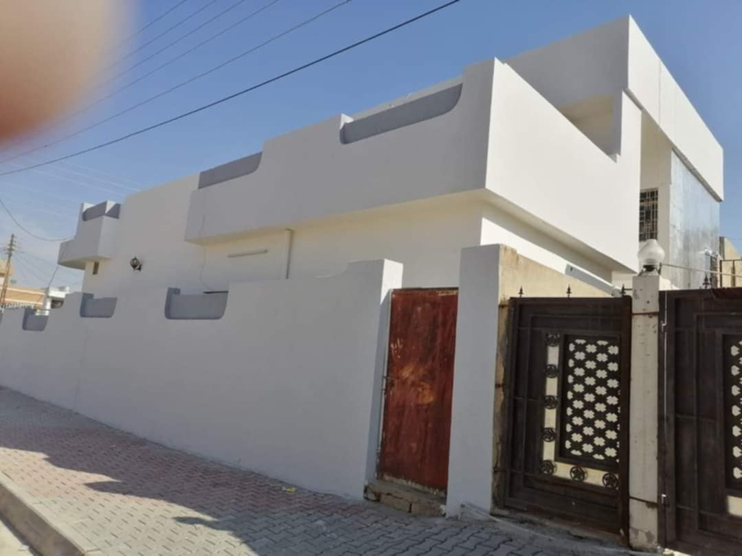 السلام عليكم ورحمه الله وبركاته
كادر صباغين نشتغل فقط في ديالى 
شغل درجه اولى واسعار مناسبه الاتصال او واتساب ***********
