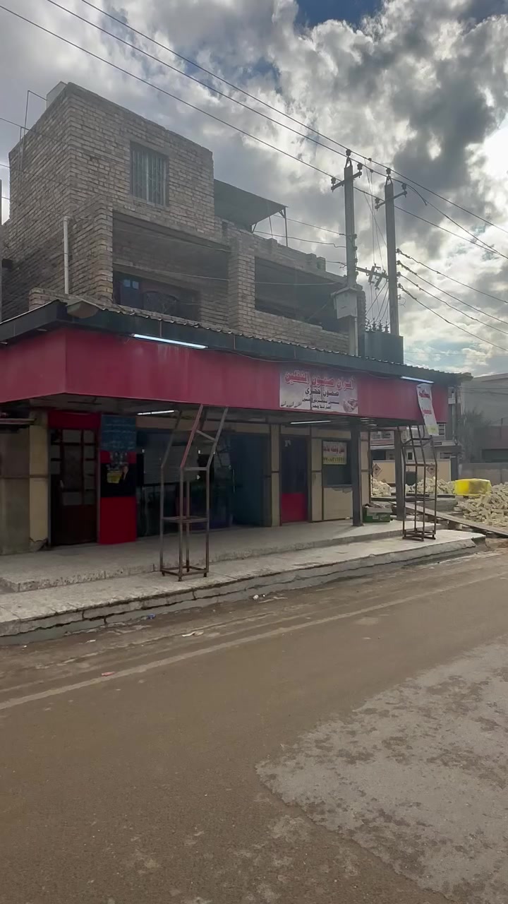 بنايه للبيع حي الرساله الثانيه
مساحه : 117م ( واجها 9م ) ( نزال 13م ) 

بيها فرن كامل هوه وملحقاته ومحل جبير وشقه 

يتراوح الوارد من 1750 الى 2مليون 

سعر ممتاز


**إذا كنت صاحب هذا الإعلان وتريد حذفه لأي سبب، رجاءا أرسل رسالة إلى الدعم الفني**