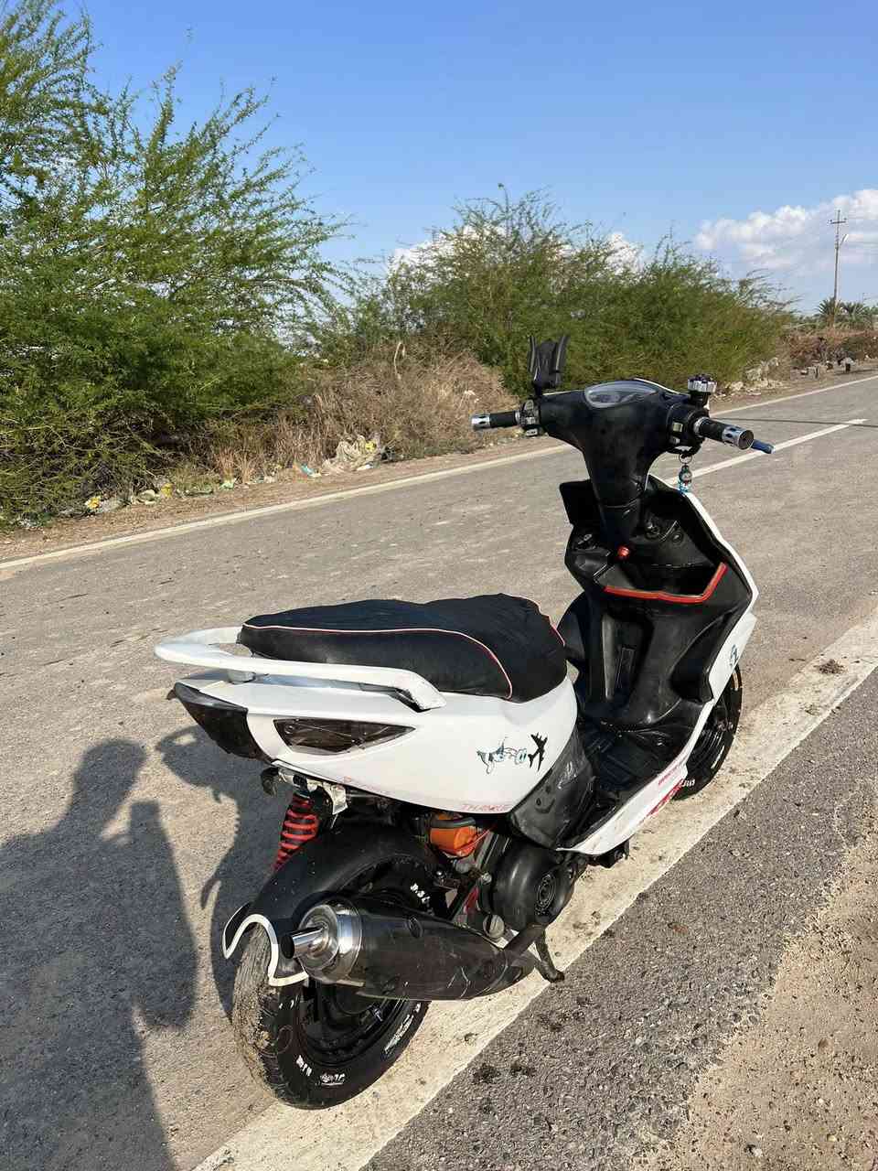 سلام عليكم للبيع ماكس مضلع ياباني كابريتر دراجه بلاديه مامفتوحه كهربائيات كلها شغاله معدل110جاهزه من كلشي السعر 700وبيه مجال لشراي مكاني البصره قضاء الدير


**إذا كنت صاحب هذا الإعلان وتريد حذفه لأي سبب، رجاءا أرسل رسالة إلى الدعم الفني**