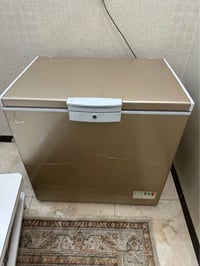 مجمدة ١٢ قدم • نظيفة • زيونة بغداد