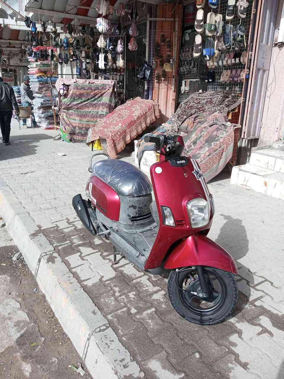 سلام عليكم  بوليسي 2009 للبيع كفاله عامه كله ختم واحد داخل وخارج ويه المكينه مصاله هواي من طالعه وصل بيه كله بلاديه فول ملاح شلعه معدل جديده الدراجه للاستفسار ***********
