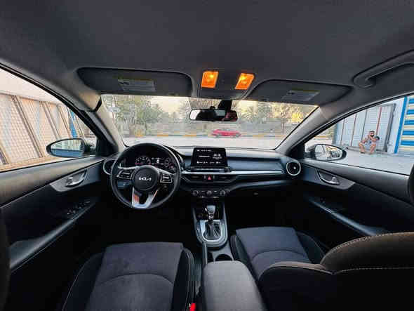 يالله
السلام عليكم 
كيا فورتي 2024 رقم اربيل بأسم شركة وكالة او تحويل مضمون 
مواصفات : مكينة 2000 دوش / شاشة كبيرة / كامرة دوارة / رادار تعديل مسار / اوتو بريك / رادار جانبي / مود درايف / تحكم ستيرن / كروس سرعة / ويل كب / مانع انزلاق / بلوتوث / اواكس / USB 
حادثها بابتين فقط بدون دواخل
مكاني بغداد . ساحة عدن 
السعر 160$ وبيها مجال بسيط
للتواصل والاستفسار : ***********
