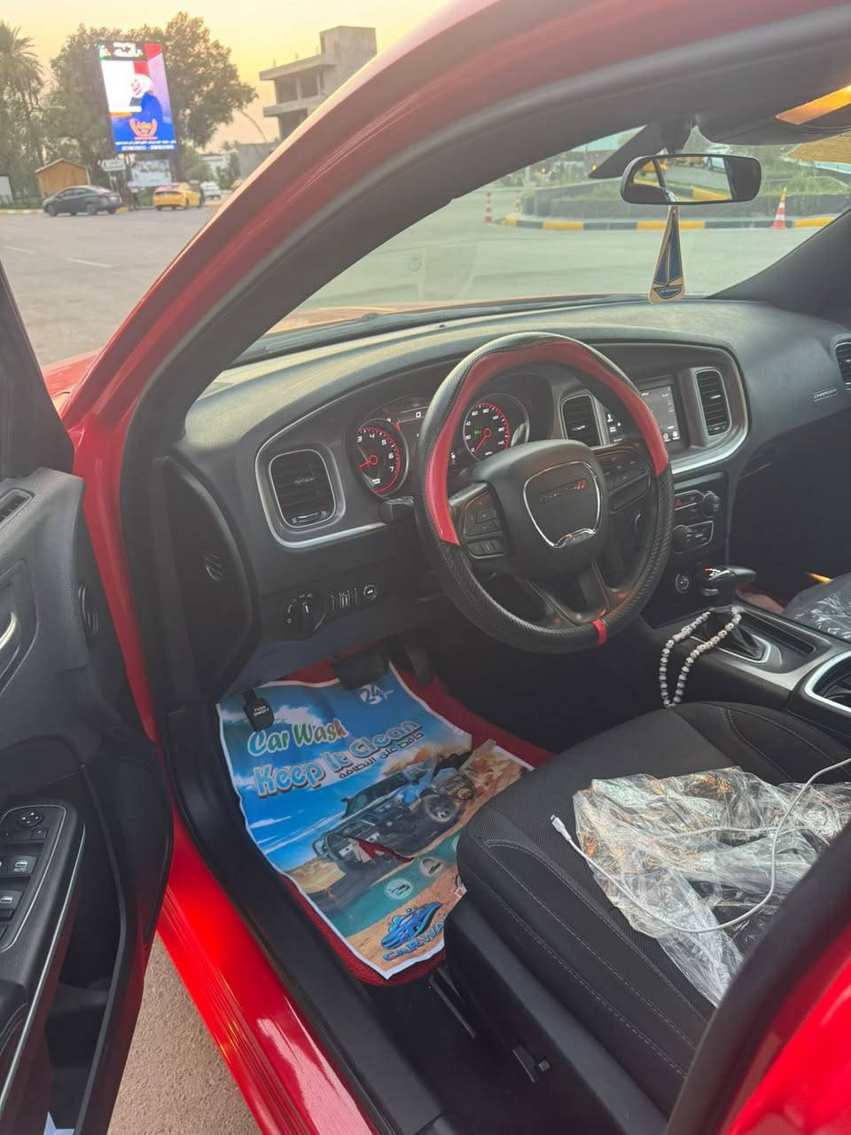 دوج جارجر (2022) SXT
السعر: 245$ ورقة وبيها مجال

اللون أحمر طماطي
الضرر دعامية أمامية فقط
وشبر فقط بالبنيد 
الباقي مكفول كلين
ماشية 37 ألف

المواصفات
محرك 6 سلندر
قير أوتوماتيك
بصمة تشغيل
تشغيل عن بعد
شاشة وسطية
كاميرا خلفية
تحكم ستيرن
كشنات قماش
رادار
مانع انزلاق
أوتو هولد
إضاءة LED
جنوط سود
سقف أسود

مكاني: ديالى بعقوبة
للاستفسار الاتصال على: ***********
