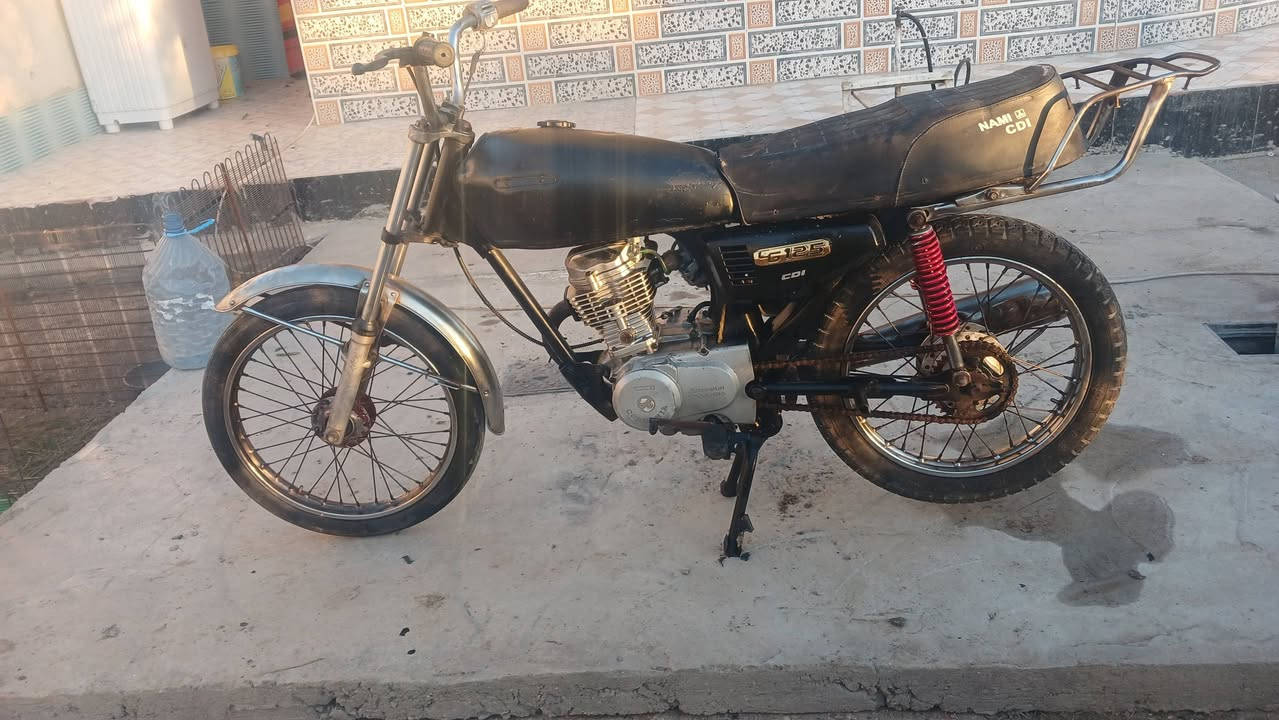 سلام عليكم للبيع دراجه  دوات مكفوله من سرقه  مكنه ناعمه   گلش  سعر 300  قفل  مکاني ابو خصيب  رقم الهاتف  ***********
