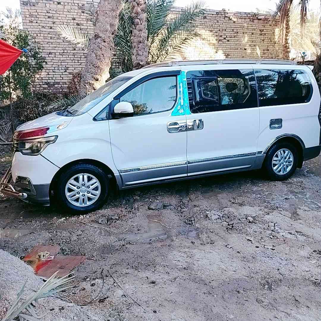 للبيع ستاركس 2019 مفتوح مكفوله كفاله عامة  رقم واسط *********** ***********
