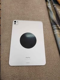 ✨ iPad M4 للبيع  او مراوس ايباد M5 🔹 سعة التخزين: 512 جيجا  🔹 البطارية...