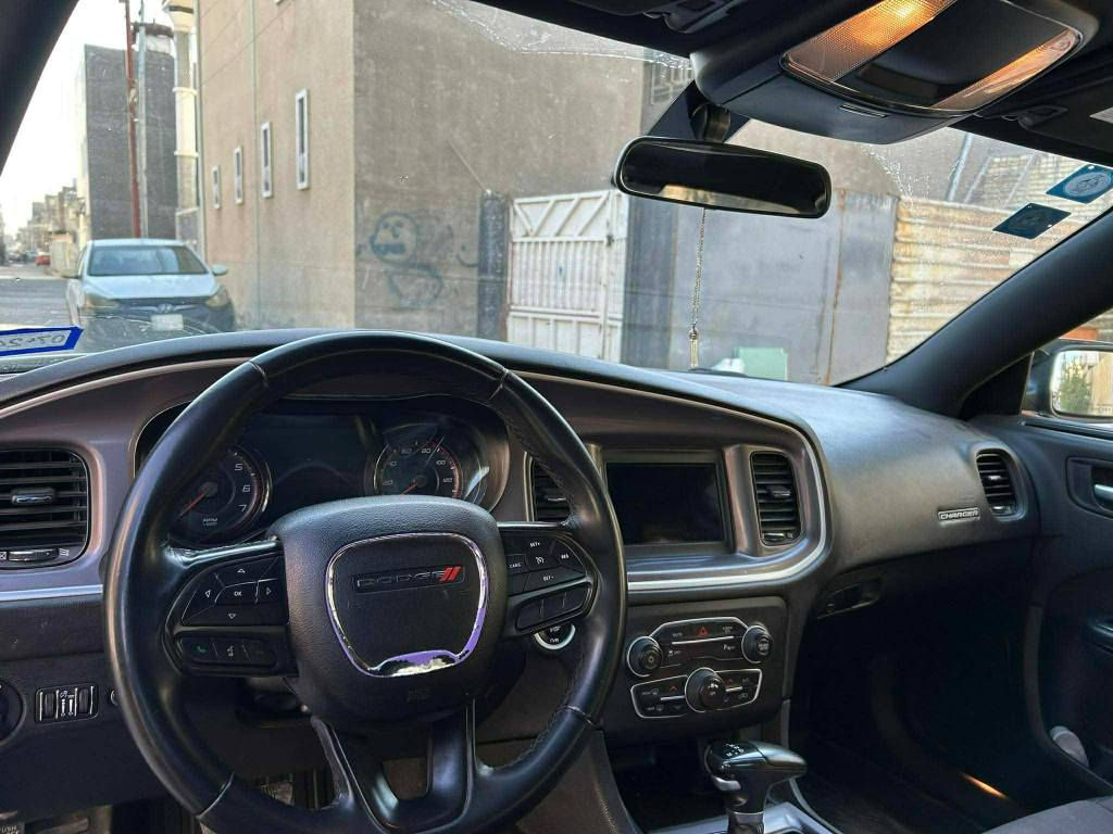 جارجر ٢٠٢٢
رقم بغداد بأسمي الإنكليزي.
مواصفات sxt
شاشة وسط
بصمة
كشن مخمل
حادثهة بنيد فقط بدون دواخل وبدون شواصي
ماشية ٤٠ الف
لون رمادي
السعر ٢٣٥ وبيهة مجال
للاستفسار *********** بغداد, العراق
