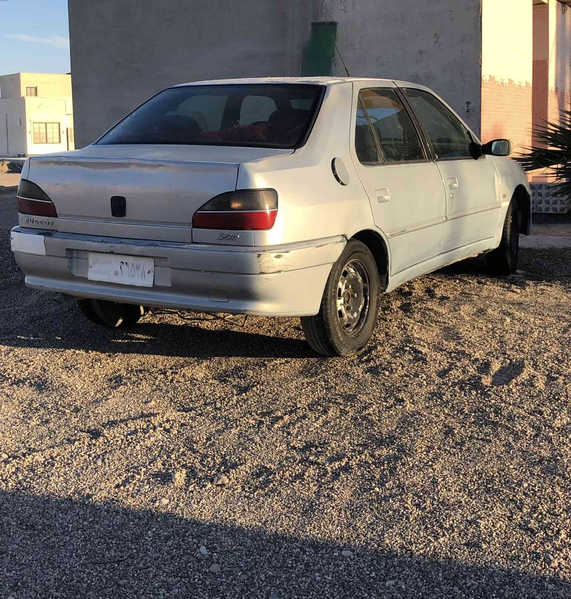 السلام عليكم..

بيجو للبيع306 كهربائيات محرك تبريد شرط . 

السعر18

***********
