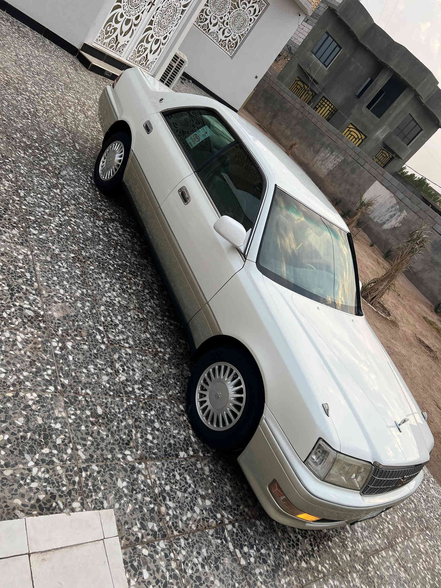 السلام عليكم سياره لبيع تويوتا كروان راس ثور مديل 1998 رقم بصره سنويه جديد 2029 سياره كفاله من كص ونقل جثه وضربه وعيب اصوليات محرك وكير كارتون فيفتي جاهز من كل شي حداد تخم تايره تبريد كهربائي كله شغل سنتر لوك مريت شفط شاشه اندرويد دوخله كلش جديد سعره 110 بي مجال انتصل برقم هاتف ***********
