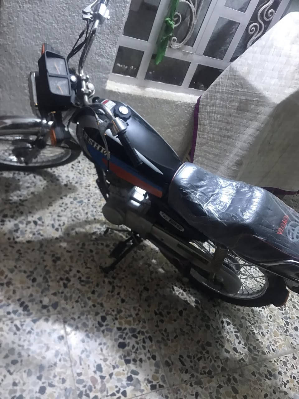 ارشا اوراق اصولي شاصي ٢٠١٥ معمره جديد 450 قفل


**إذا كنت صاحب هذا الإعلان وتريد حذفه لأي سبب، رجاءا أرسل رسالة إلى الدعم الفني**