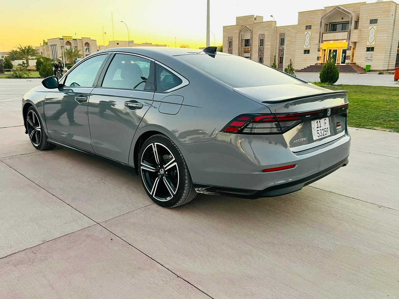 السلام عليكم 
للبيع 
نقد فقط 
هونداي اكورد 
موديل 2024
رقم بغداد
تحويل مباشر 
فول مواصفات 
سبورت 
شاشه 
كامره 
تحكم ستيرن 
بصمه تشغيل 
بصمه ابواب 
للاستفسار والطلب تواصل على رقم صاحب السياره 
***********
