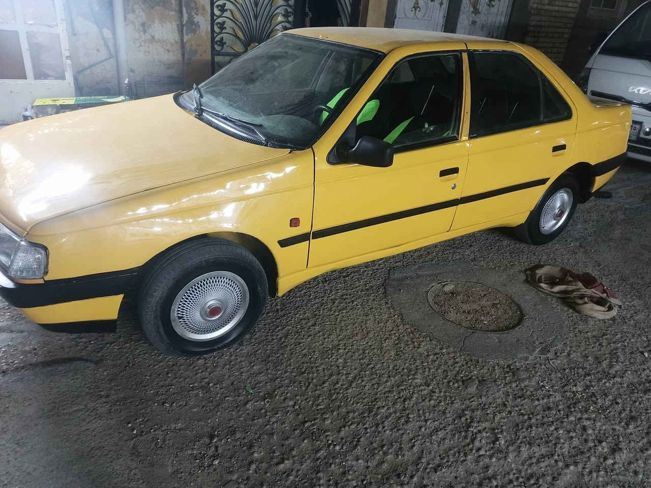 السلام عليكم بيجو روى رقم بغداد الاماني سنويه عضم رااعيه ماندله اكفلك سرقه وعشاير
موديل 10 كير نظيف محرك بي خيط بخار السياره كهربائيات كله شغاله شواصي كله نضيفه قفله 11 ورقه  لا تعبك ولا تعبني مكانه نجف ***********
