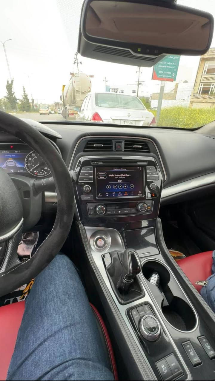 نیسان ماگزیما 2022 مواسەفات V6 3.5   sv 
ڕەنگی ڕەش  ناو سور  ڕەقەم سلێمانی 
هەزەو بەڕاد و سەنەوی و هەموو شتێكی تازەیە 
مواسەفات : بەسمە  شەغال 
حاسە  كامێرا  ڕادار ی تەنیشت 
ڕاداری پشت ڕاداری پێشەوە 
ئەوتۆ برێكی پێشەوە
ئەوتۆ برێكی دواوە  كوشن جلد 
هەردوو كوشن كارەبا  هەردوو كوشن هیتەر  
تەبرید مەركەزی  لایت لید + زینۆن  بەسمەی دەرگا  ویلی ١٨ 
كار پلەی  دوجام ئەوتۆ  ١٢ مكەبەرە 
زۆر مۆشەفاتی تر ......

سعر لە کۆمێنت داوابکە ڕاستەخۆ بۆت دیت 📩 

سەیارەكە یەك پارچەی بۆیاخە بێ ناوگرتن بێ شانسی 
تەنها ئێرباگی سوكان تەقیوە و. دانراوەتەوە 
گێڕ و. مەكینە بەشەرت 
تازە هایدرۆلیكی گۆڕاوە و. ڕۆنی چاكی تێكراوە 
چوار تایەی تازەی لە ژێرایە 
هیچ مەسرەفی تیا نیە  ماڵی دۆستە 

ژمارەی خاوەنی 
***********
وەتسئاپ
