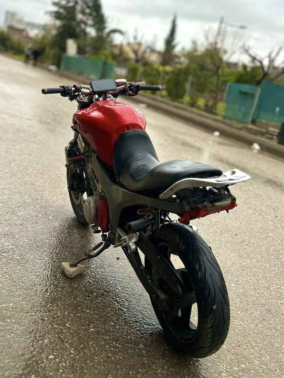 یامها محرک ٨٥٠
ياماها 850cc
المحرك مامفتوح، الدراجة نظيفة وما بيها أي مشكلة
البلاكات جدد، والتواير هم جدد
شاشە ایباد و کامیرا و کاربلای
السعر: ١٢ ورقة 
المكان: السليمانية ماكو توصيل


**إذا كنت صاحب هذا الإعلان وتريد حذفه لأي سبب، رجاءا أرسل رسالة إلى الدعم الفني**