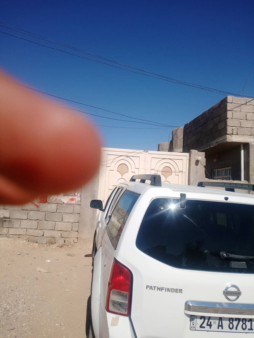 لافندر نيسان 2009 كربون بنزين بيها الصبح قطعتين بيه ***********
