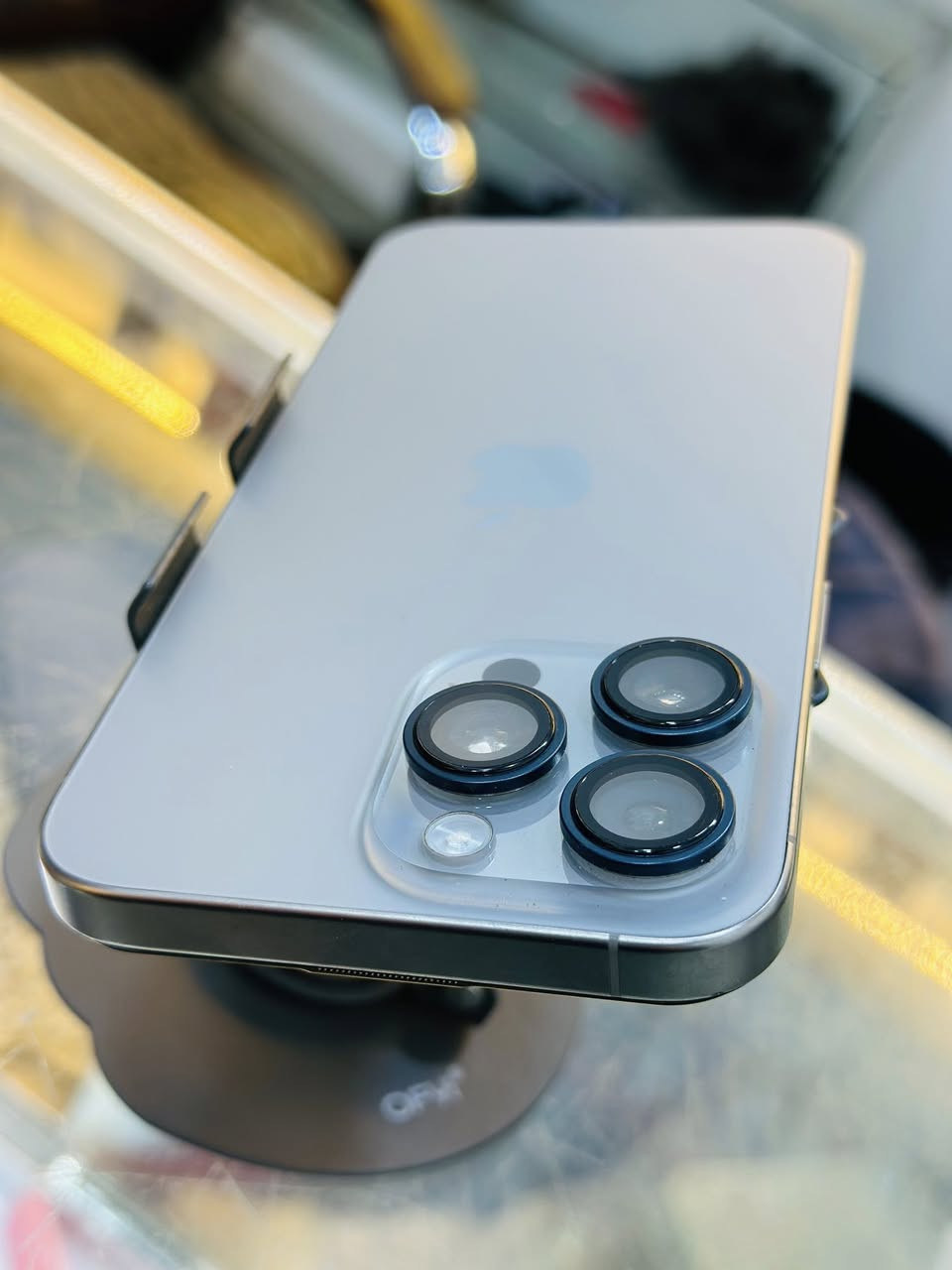 سلام عليكم ايفون 15 برو ماكس مستبدل شاشة او بطارية نوعيات مضبوطة اجهاز علة ايدي فاتحة السعر 650 مكاني بغداد الحسينية رقم *********** توصيل موجود
