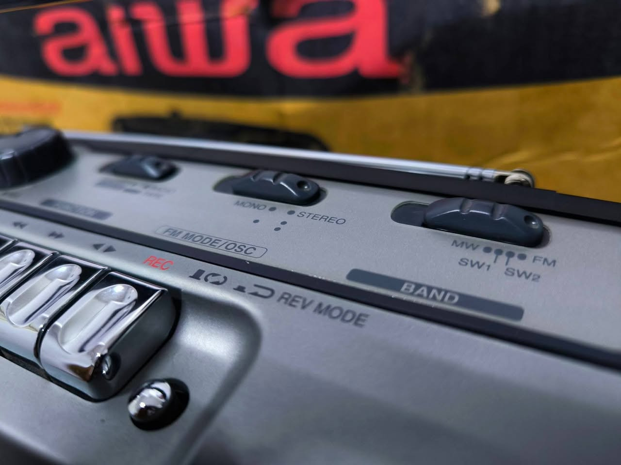 كاسيت وراديو aiwa ياباني 🇯🇵
- كاسيت شرايط اوتو ريفيرس
- راديو 4 موجة FM - MW - SW1 - SW2
- حجم ثقيل وخمات عالية 
السعر برجاء ارسال رسالة خاصة - تسليم اسكندرية


**إذا كنت صاحب هذا الإعلان وتريد حذفه لأي سبب، رجاءا أرسل رسالة إلى الدعم الفني**