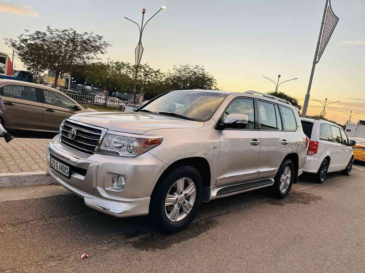 لاندكروزموديل2010موصفات GXمحرك وكير اتوماتيك مكفوله   بدون صبغ وضرب بي مكانين تعديل بارد فقط سعره (285$)بي مجال سياره بكركوك موبايل ***********
