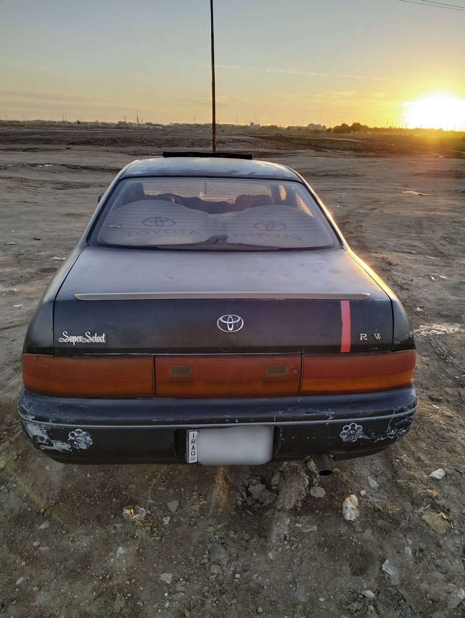 السلام عليكم ورحمة الله بطة للبيع موديل 1991 مكفولة من الگصة بيهة ضربة فقط بهذه  الموضح بل صورة اذا شراي اتصل علة الرقم ***********
