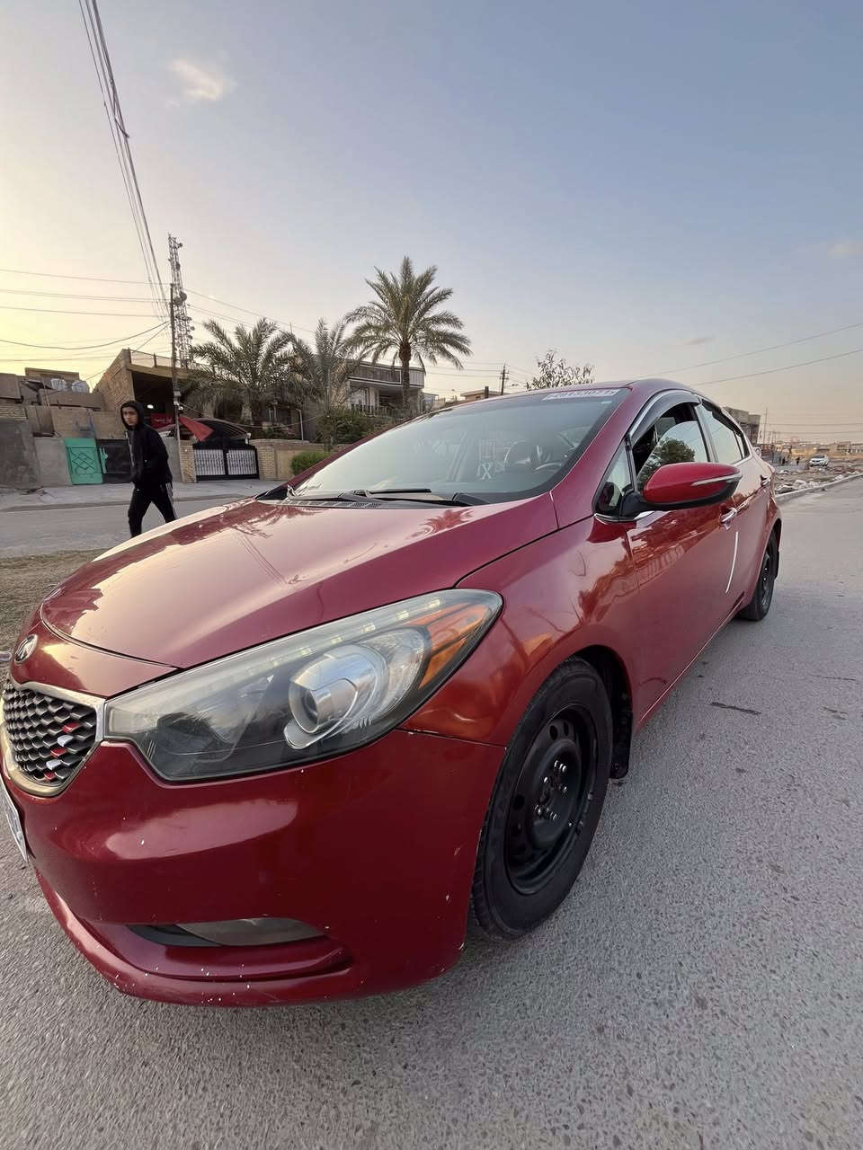 السلام عليكم / كيا فورتي 2015
وارد امريكي بيها قطعتين باب وجاملغ
محرك 2000 / ماشية 129 الف حقيقي
رقم بغداد /مكانها بغداد
مواصفات / شاشة كامره دوارة 
3 وضعيات قيادة 
ارضيات جلد / اشاير بالمري وبعد المواصفات العادية 
السعر 105 
للاستفسار : ***********
***********
