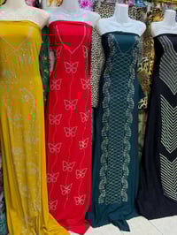 نقشات الطوال لون واحد صارت سعره فقط 14.000  كرستال الأصلي شرط القساله ...