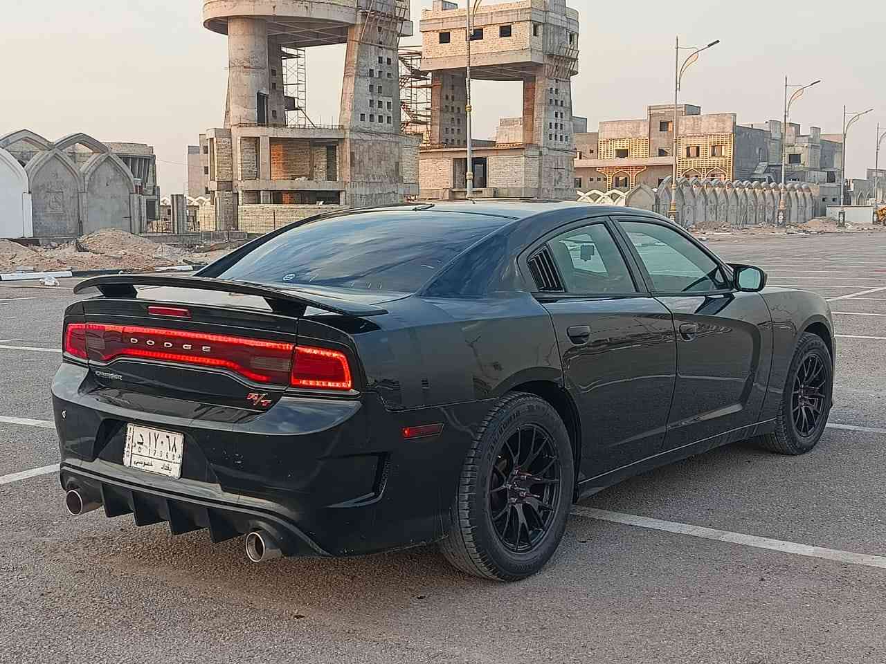 سلام عليكم سياره نوع جارجر موديل 2014 وارد امريكي حادثه جاملغ او باب فقط بدون دواخل نص فوال شاشه كامره حساسات امامي خلفي تحكم ستيرن جهتين كشنات كهرباي جلد تبريد قطعتين كفاله عامه كير مكينه حداديه تخم تاير تبريد كفاله من ضربه او تبديل او صبغ عده الحادث مكينه حجم 6ستندر 3600العنوان كربلاء السعر 143بيه مجال رقم الهاتف***********
