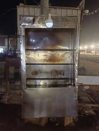 غراض لبيع شوايه دجاج  شوايه سمك  حوض سمك  شويات سمك عدد 4 غطاس  ماء عد...
