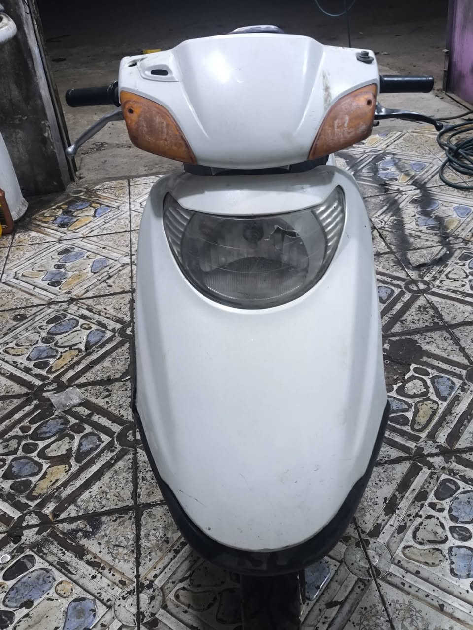 سبيسي ياباني شغاله سلف هندر مكينه خرسه غراضه كله بلاديه بيه خيط بخار اول ما تشتغل ب375 وبيه مجال ***********
