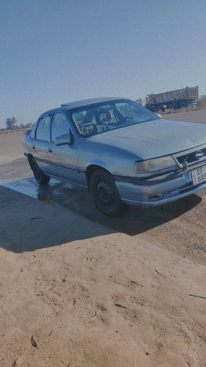 مرخصت الادمن المحترم أوبل فكترا موديل 1992 محرك 18 المرغوب رقم أنبار انكليزي مصفره سنويه لل 30 مكانه بغداد أبو غريب الرقم ***********
