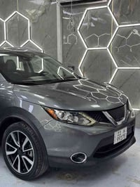 نيسان روج سبورت  موديل ٢٠١٧   فورل ويل   فول موصفات 1/1  ماشيه 57 الف ...