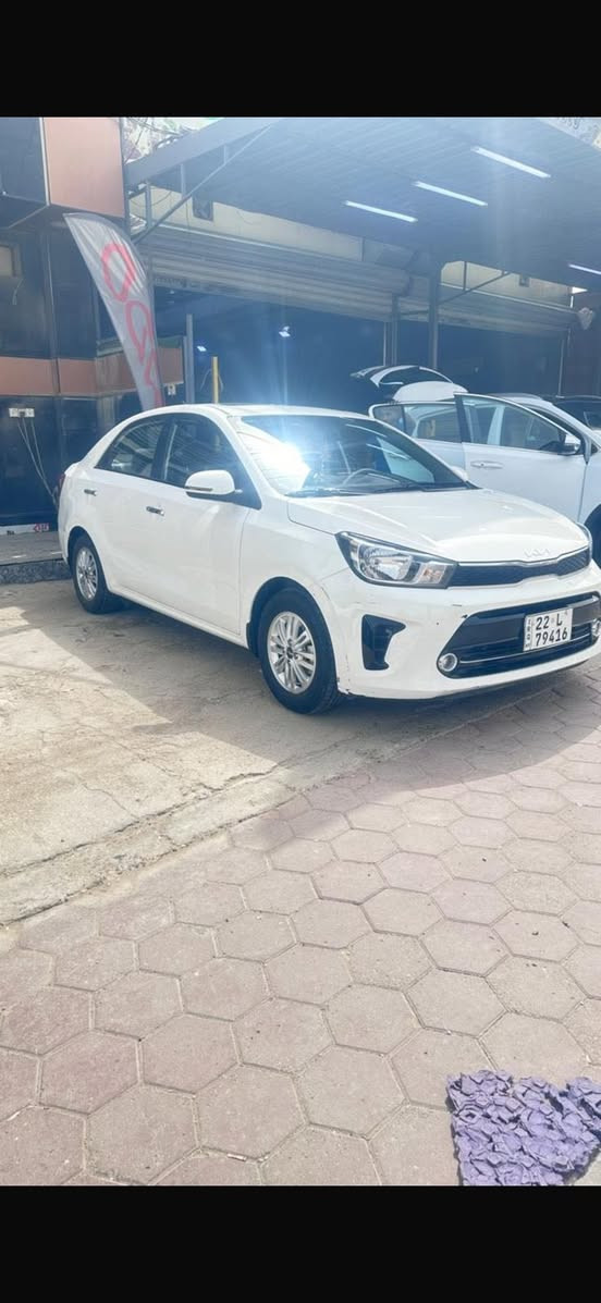 السلام عليكم كيا بيكاس للبيع موديل 2023 فول سلايد وشاشا وكاميرا ولد وباقي المواصفات معروفة رقم اربيل الجديد باسمنا تحب تحويل تحب وكالة ماشية 25 الف كيلو متر خليجي بدون صبغ بدون حادث  السيارة بحالة الوكالة اخت الزيرو ب 118 ورقة وبية مجال للاسفسار *********** العنوان الغزالية
