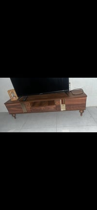 ميز بلازمه جديد نضافه 100‎%‎ السعر 45 تواصل ماسنجر او واتساب 078828607...