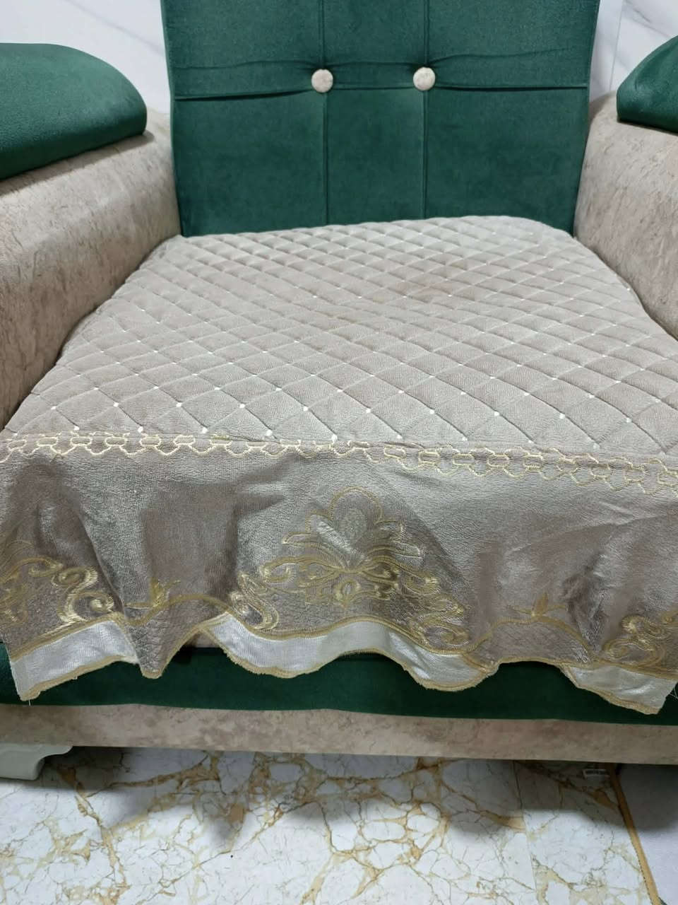 السلام عليكم مفرش تخم كلش جديد يعني استعمال قليل 7 مقاعده ب30 وبي مجال


**إذا كنت صاحب هذا الإعلان وتريد حذفه لأي سبب، رجاءا أرسل رسالة إلى الدعم الفني**