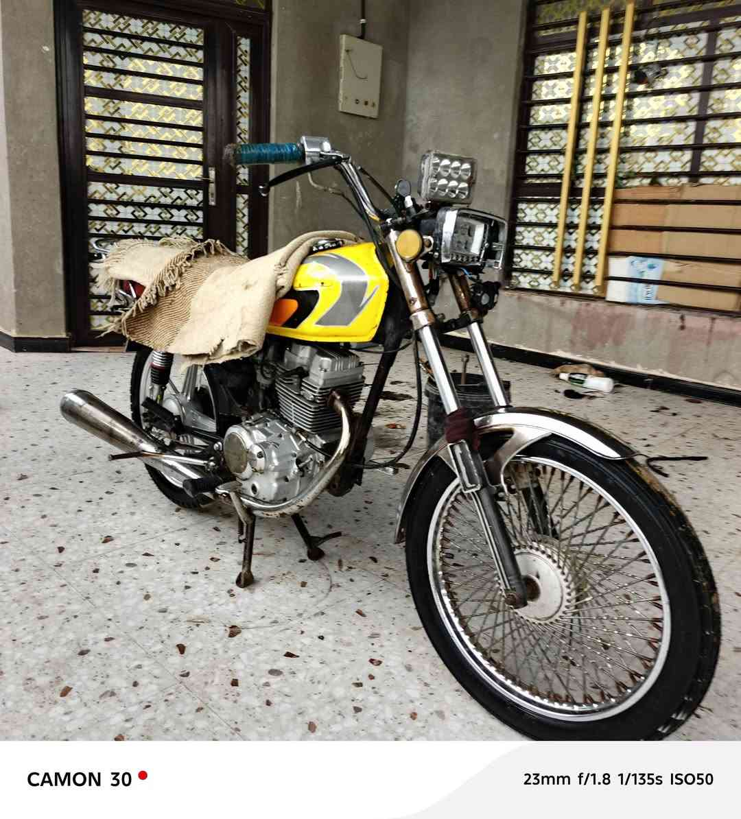 اربعه كير للبيع محرك ستوته دراجه نضيفه تخم تاير كهربائيات ***********
