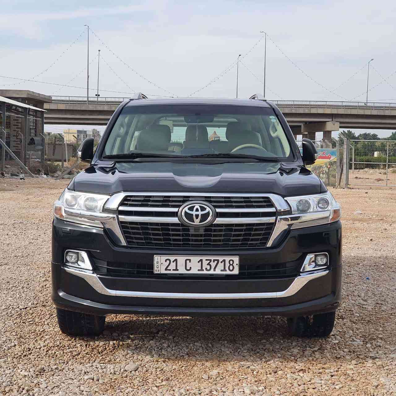 لاندكروز موديل 19 . ماشيه 150 . بيه بارد ربع جاملغ امامي ايمن . موصفاتها . زراك لايت . مري شفط وقلاب اشارة مري ترحيب . بصمتين ابواب . داخل جلد غرفه جديده . انذار سرعه 120 . كامره خلفيه دواره .  فتحه قماره . ثلاث قطع تبريد .  كير ومحرك مكفول ما مفتوح .  محرك 6 سلندر . سياره التراي مالته خير من الله . السعر 460 . مكانها حله . 
*********** وتساب
