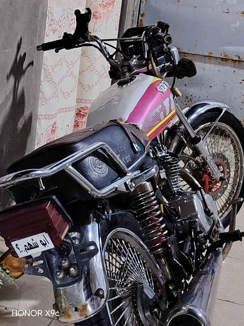 سلام عليكم شباب دراجه سونك من شركه تايرك موديل 23 أوراق سكنر دراجه نضيفه شوفت عينك الاستفسار او سعر  ع رقم ***********
