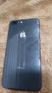 آيفون ٨ بلس • للبيع • خاص