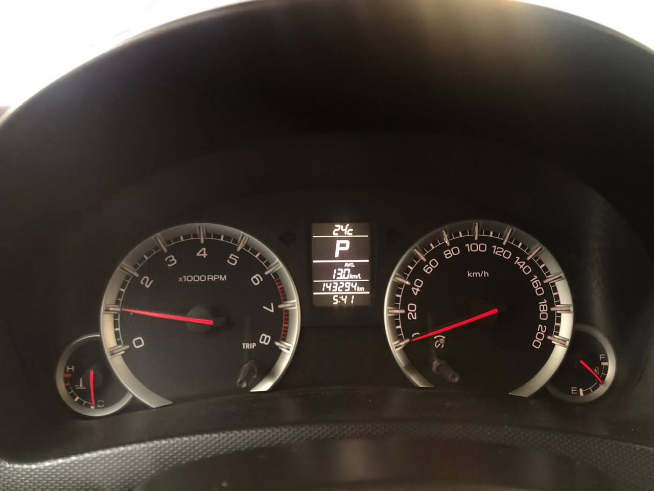للبيع سياره سازوكي سويفت   2013 محرك 1400
مكينه كير تبريد كله شغاله السعر 75$
تلفون ***********
