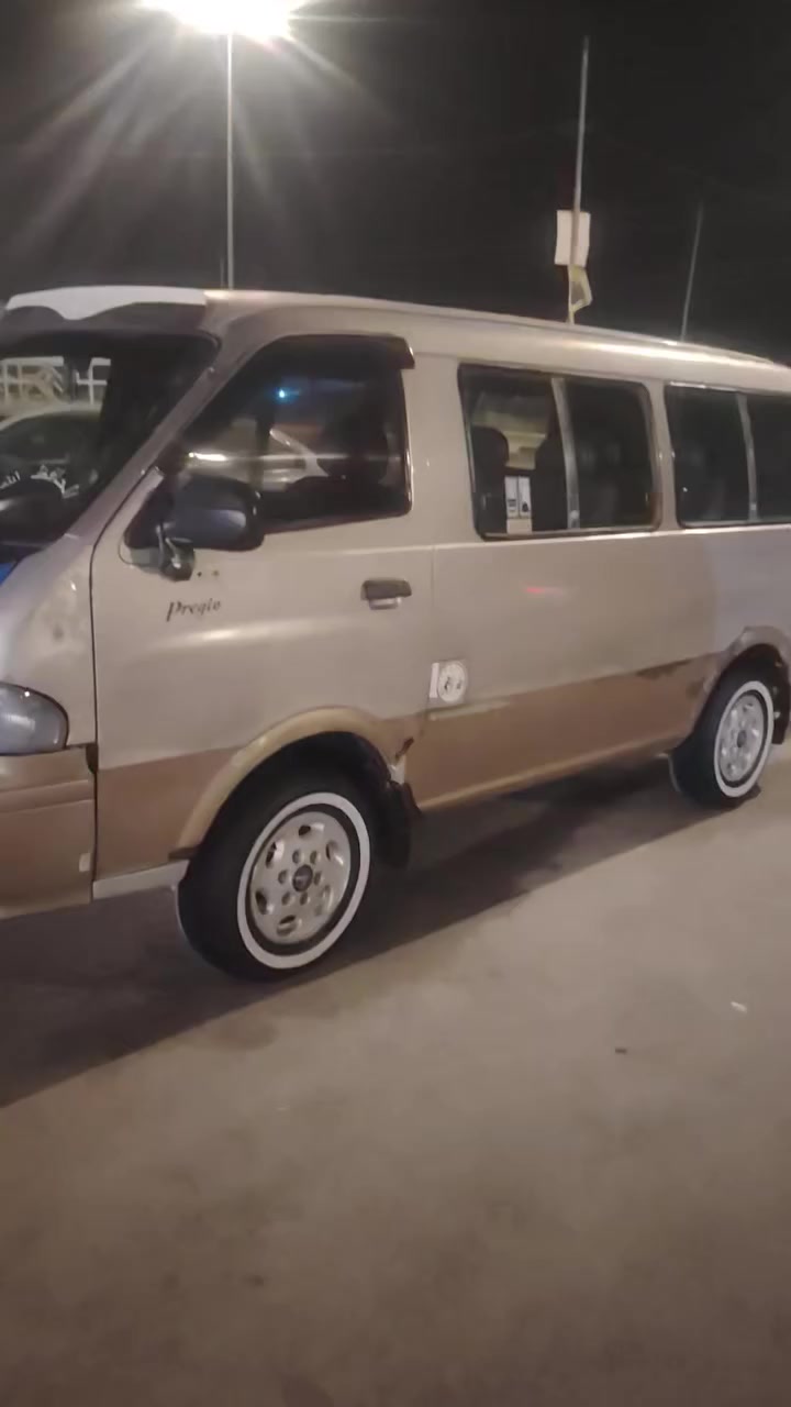 سلام عليكم سياره للبيع مكفول كفاله عامه دواخل جديد كشنات ستارك حداديه تخم تاير كهربائيات جديد سياره مصفره من مرور وهيه سعر 68 وبيه مجال ***********
