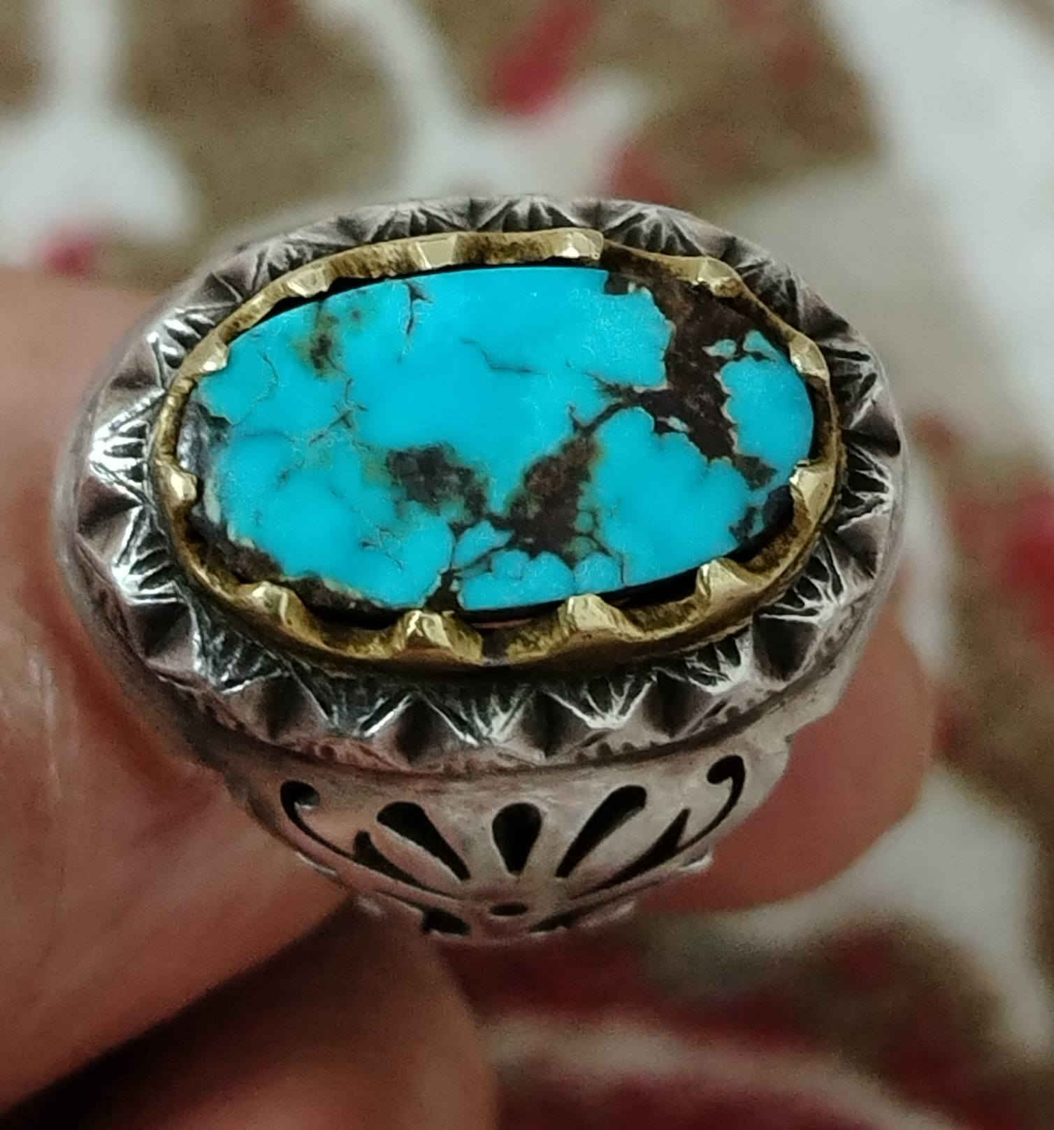 للبيع خاتم فيروز نيشابوري صياغه يدويه ثقيله قيم بما يرضي الله


**إذا كنت صاحب هذا الإعلان وتريد حذفه لأي سبب، رجاءا أرسل رسالة إلى الدعم الفني**