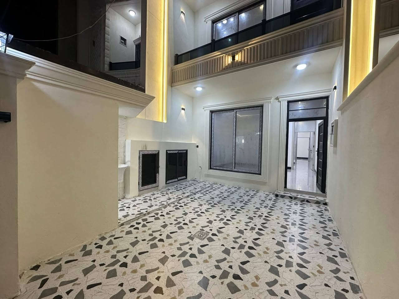 دارين طابو طبك للبيع
مساحه ١٠٠م واجهه ٥م طابقين
جديد صفر فول مواصفات

موقع الدار
كركوك حي العسكري خلف دائرة كاتب عدل قرب مدرسة فتيان المستقبل

محتويات البيت
استقبال
مطبخ وهول مشترك
غرفة نوم
درج داخلي
صحيات داخليه وخارجيه

الطابق الثاني
غرفة نوم
هول
صحيات
الاستفسار مكتب السيد البياتي للعقار
مبايل (*********** او ***********)
عنوان المكتب
كركوك القادسيه الثانيه
شارع المرور القديم
مقابل ثانوية المستقبل الاهليه
مجاور صيدلية مركز الدواء
نستقبل كافة العروض وعرضها في كركوك الطابو الزراعي التجاري السكني
