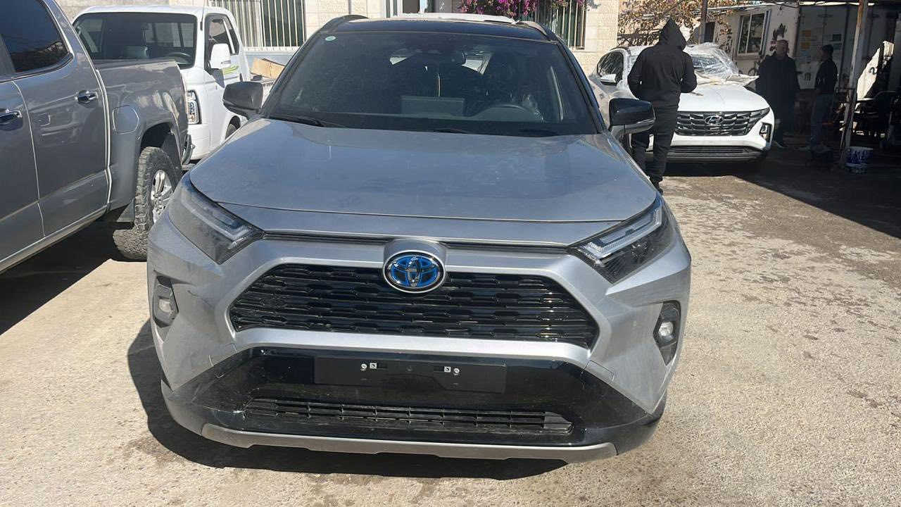 راف فور هايبرد٢٠٢٣ وارد امريكي صور الحادث مرفقه جاملغ خلفي معدل ومصبوغ وتبديل باب الجنطه وتبديل دعاميه خلفيه رقم بغداد تبديل بسياره عاليه حديثه واعطي فرق او بيع ٢٣٥٠٠$ بغداد العامريه***********
